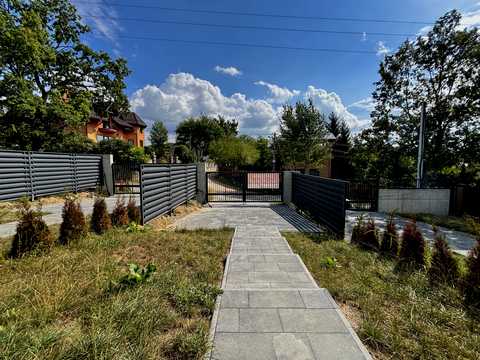 дом по адресу с. Борки, Василя Стуса, 25а