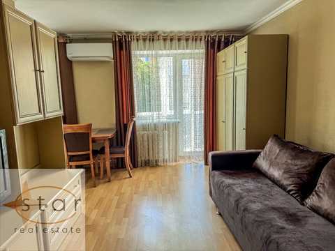 квартира за адресою Борисоглібська вул. (Серьожнікова), 5