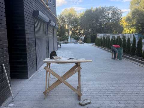 комерційна за адресою Озерна вул., (Будинок)
