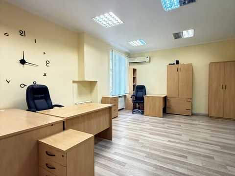 коммерческая по адресу Лютеранская ул., 16