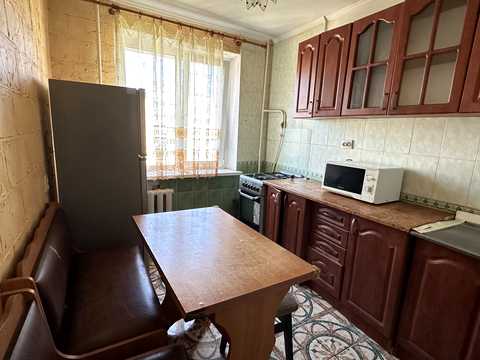 квартира за адресою Костянтина Василенка вул. (30-річчя Перемоги), 4