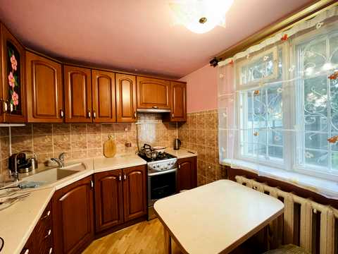 дом по адресу Степана Бандери