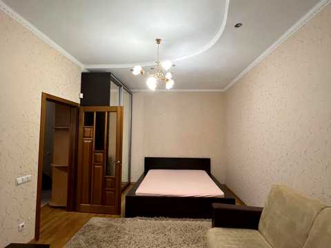 квартира за адресою Почайнинська вул., 44