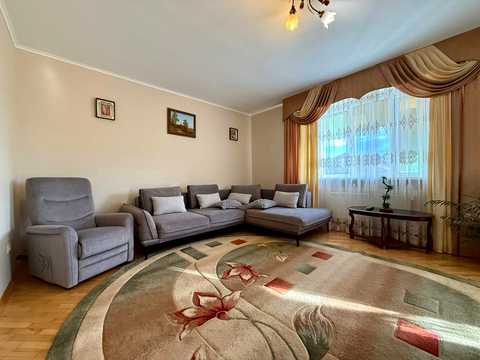 квартира по адресу Степана Бандеры ул., 10-В