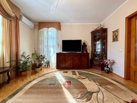квартира по адресу Степана Бандеры ул., 10-В