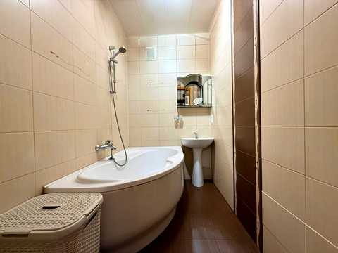 квартира по адресу Степана Бандеры ул., 10-В