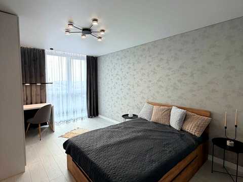 квартира за адресою Рудненська вул. (Білогорська), 8-Е