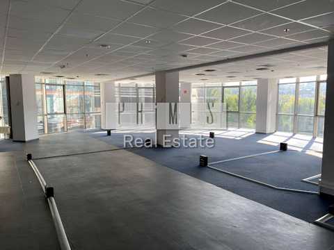 комерційна за адресою Фізкультури вул., 28
