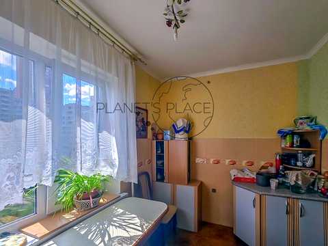 квартира за адресою Ревуцького вул., 7-А