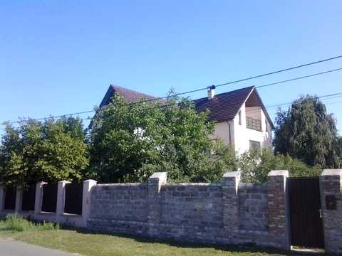 дом по адресу Шкільна пер. (Шкільна)