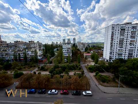 квартира по адресу Амвросия Бучмы бульв., 1