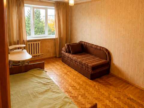 квартира за адресою Космонавтів просп., 5