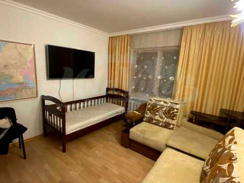 квартира за адресою Анни Ахматової вул., 43