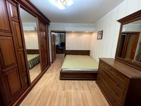 квартира за адресою Академіка Янгеля вул., 10