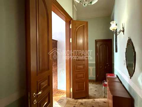 квартира за адресою Куликівський узвіз (Революції), 14