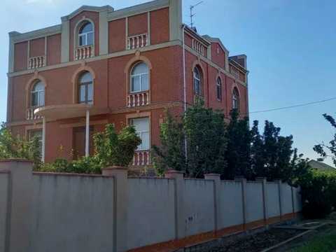 дом по адресу Петра Лещенко ул. (Комінтерну)