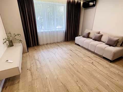 квартира за адресою Космонавтів просп., 71