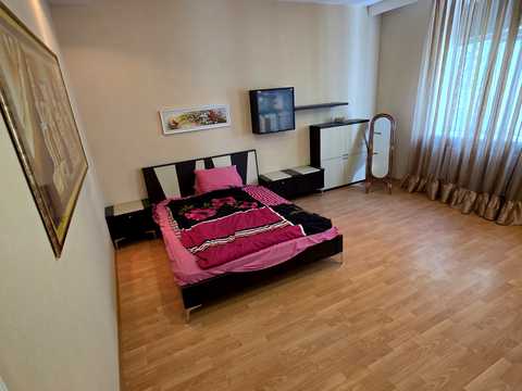квартира за адресою Погранична вул. (Чигрина), 244-Б