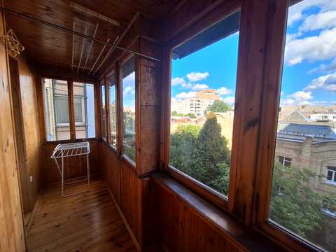 квартира за адресою Турівська вул., 24
