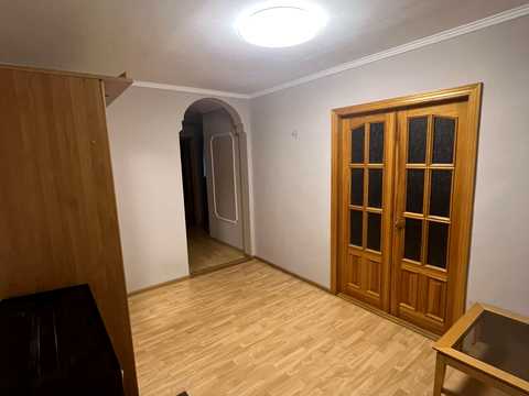 квартира за адресою Азербайджанська вул. (Бакинських Комісарів), 16/1