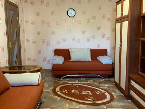 квартира за адресою Молодіжна, 42