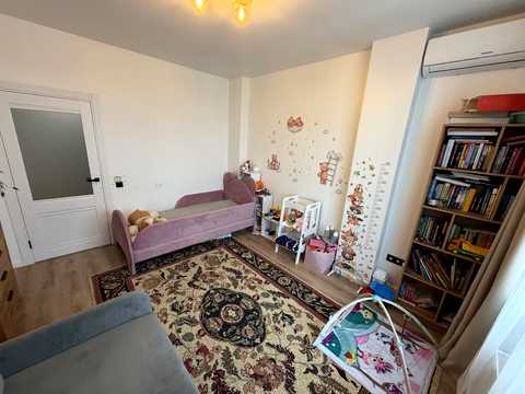 квартира за адресою Очеретяна вул., 31
