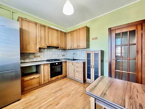 квартира по адресу Вишнева ул., 17