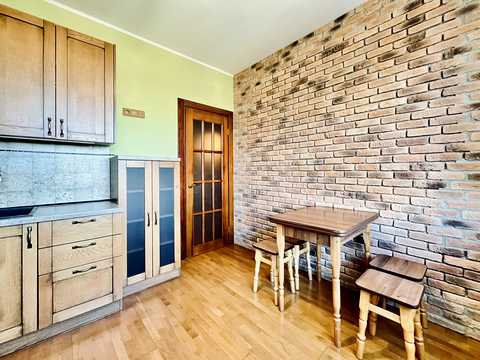квартира по адресу Вишнева ул., 17