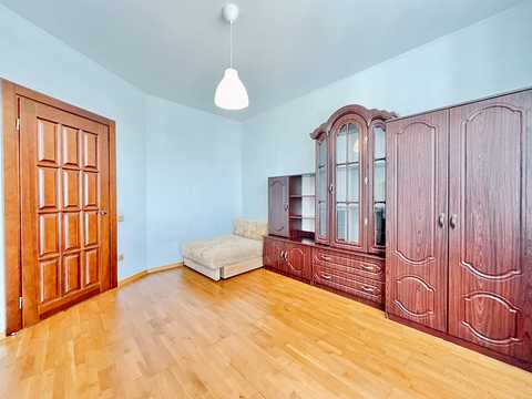квартира по адресу Вишнева ул., 17