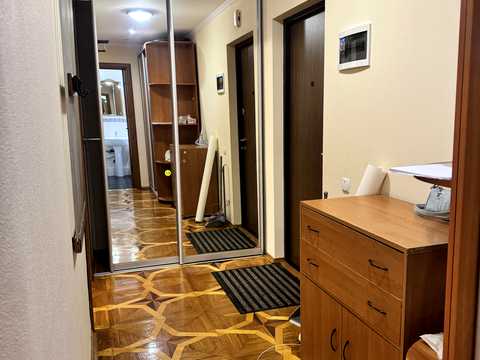 квартира за адресою Святошинська пл., 1