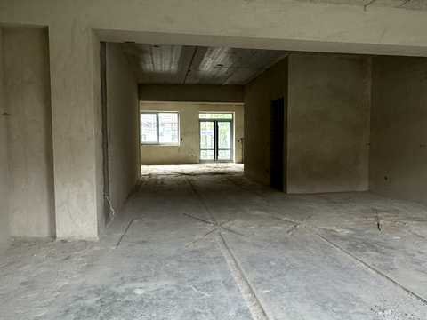 комерційна за адресою Лесі Українки бульв., 13
