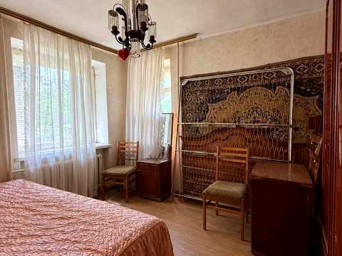квартира за адресою 15-й мікрорайон, 4