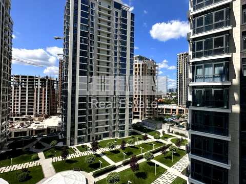 паркоместо по адресу Андрея Верхогляда ул. (Михайла Драгомирова), 11-В