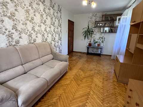 квартира по адресу Героев Крут ул. (Валентини Терешкової), 38