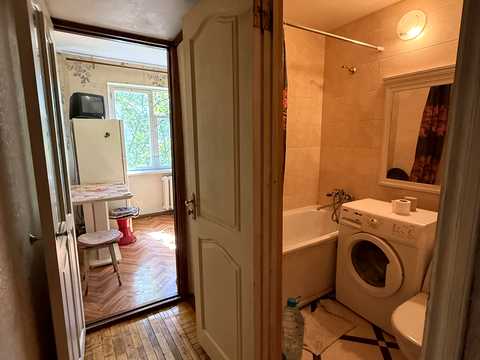 квартира по адресу Героев Крут ул. (Валентини Терешкової), 38
