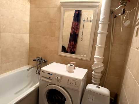 квартира по адресу Героев Крут ул. (Валентини Терешкової), 38