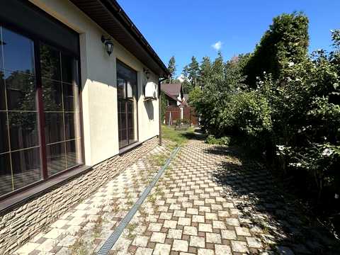 будинок за адресою Патріотів вул.