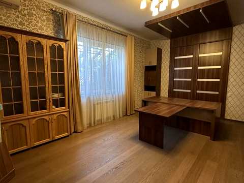 будинок за адресою Патріотів вул.
