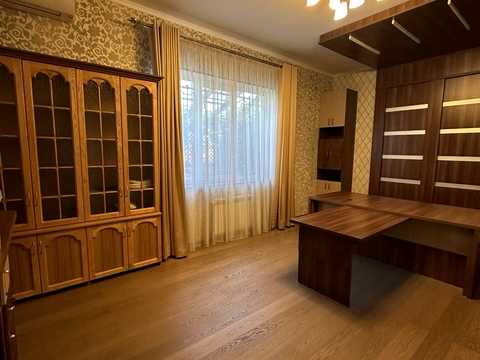 будинок за адресою Патріотів вул.