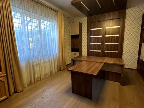 будинок за адресою Патріотів вул.