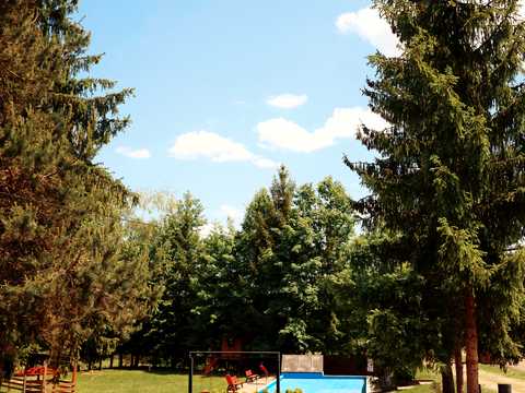 комерційна за адресою с. Теребля, Волошина, 96