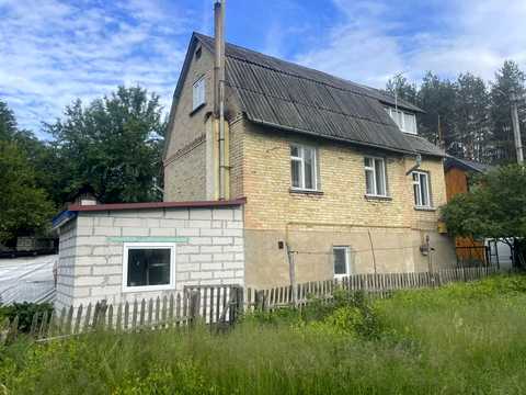 будинок за адресою Лісна