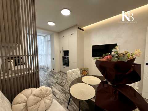 квартира за адресою Співдружності вул., 5