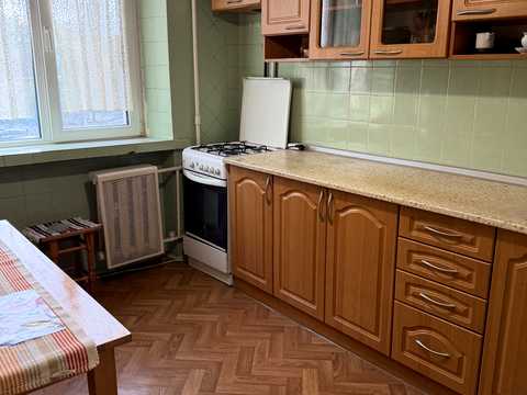 квартира за адресою Симиренка вул., 13