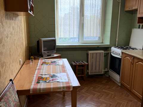 квартира за адресою Симиренка вул., 13