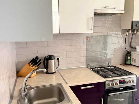 квартира за адресою Джерельна вул., 10