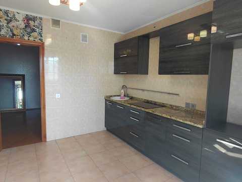 квартира за адресою Ревуцького вул., 42-Б