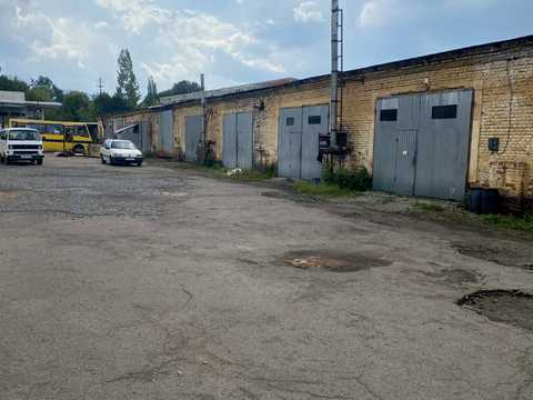 комерційна за адресою Братів Лисиків вул., 1