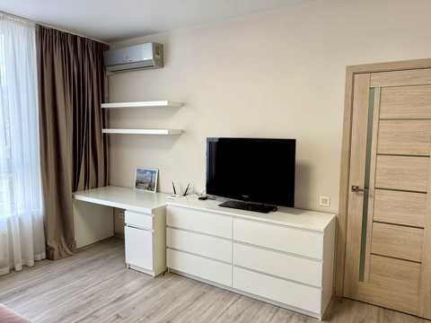 квартира за адресою Практична вул., 2