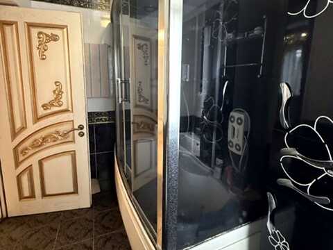 будинок за адресою с. Біла, Хмельницького вул., 16